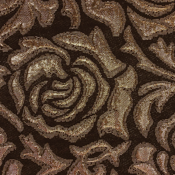 820105